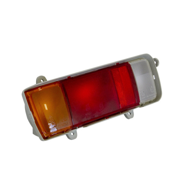 On bumper rear left light, Suzuki Santana Vitara